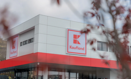 Kaufland angajează proaspăt absolvenţi de facultate, pe care-i ofertează cu salarii de la 4.000 de lei „în mână”