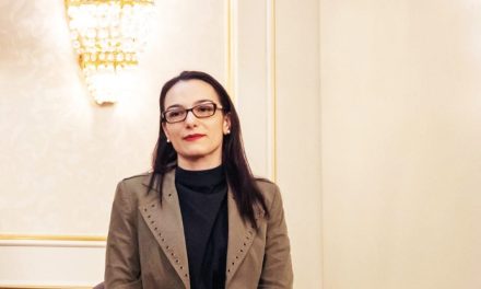 Ștefana Stefansson, Profesor de științe sociale, Suedia: Contractul de muncă nu trebuie să fie neapărat de 8 ore neîntrerupte